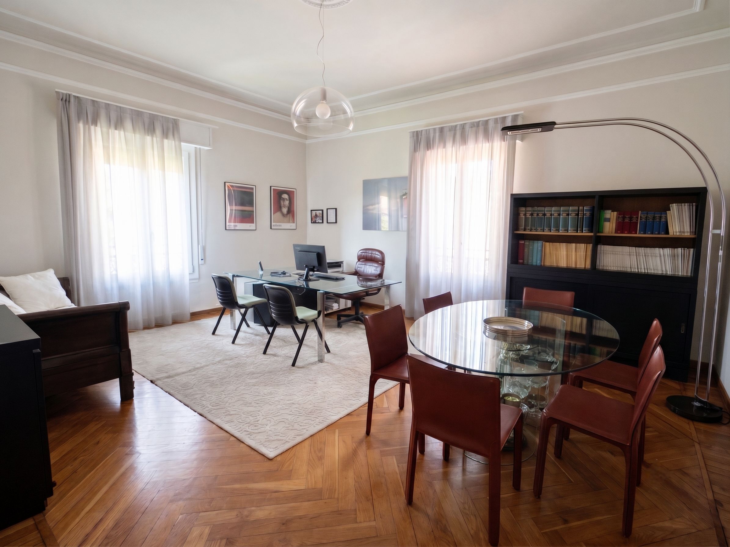 Gli interni dello Studio Legale Castelli Cennamo a Bologna